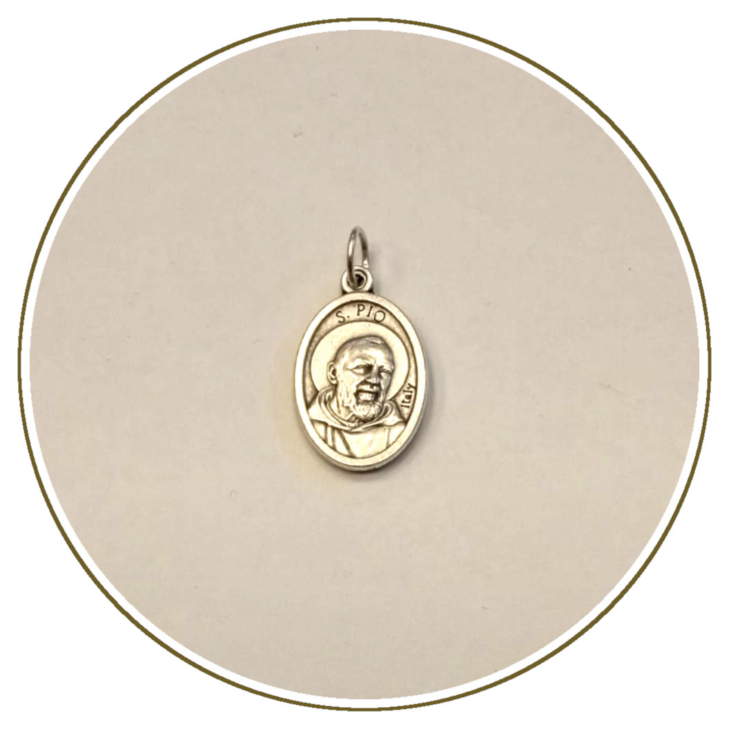 Medaglia San Pio con reliquia
