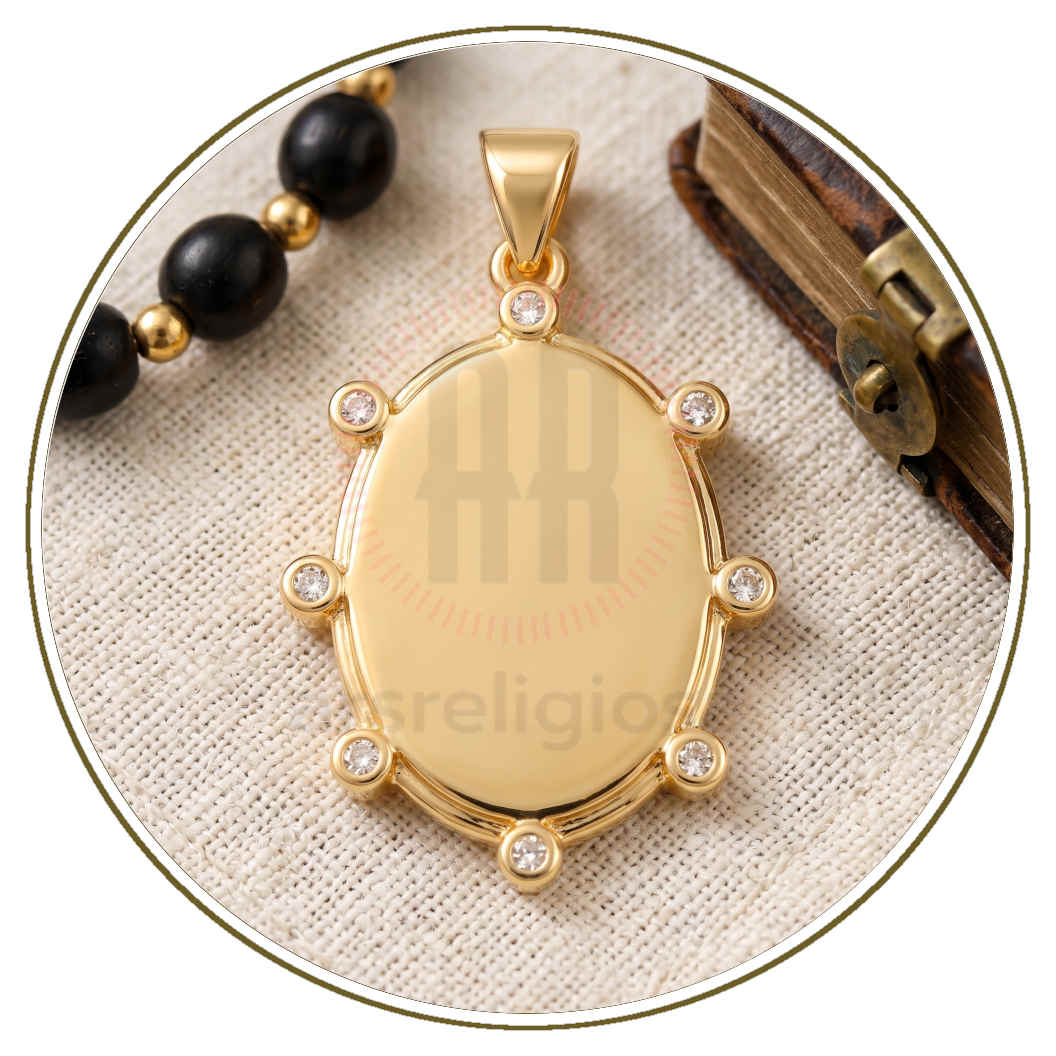 Medaglia Madonna che Scioglie i Nodi in ottone dorato 18 kt con zirconi